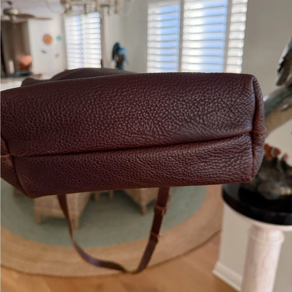 Portland Leather Mini Tote Bag with Crossbody Strap - Picture 5 of 8